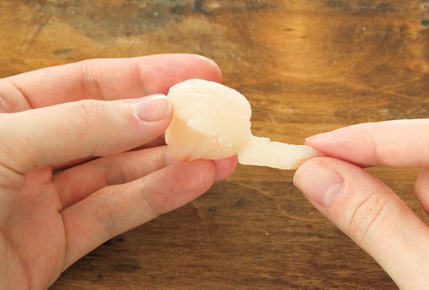 How to Sear Scallops Step 1