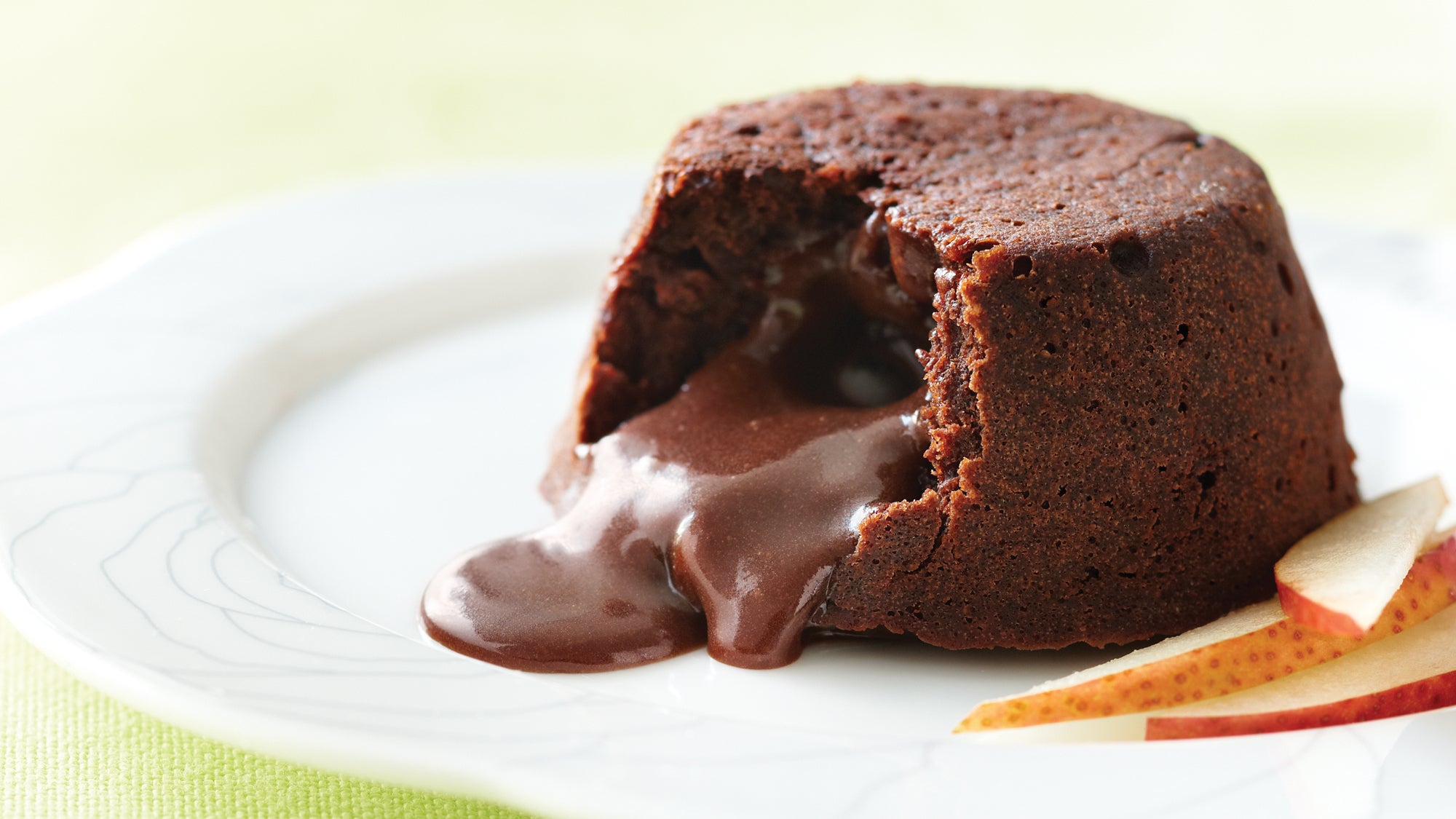 Flourless Molten Chocolate Lava Cake {Gluten Free} - Flippin' Delicious