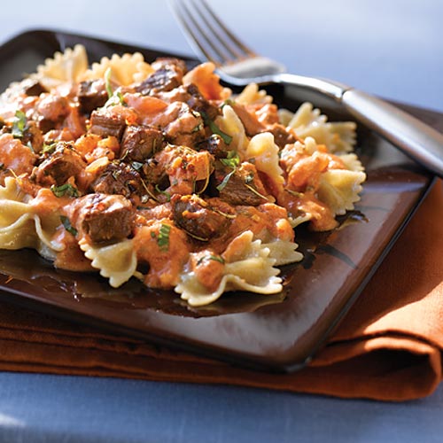 Steak & Farfalle Pasta with Creamy Tomato Sauce | Clean Pasta Recipes