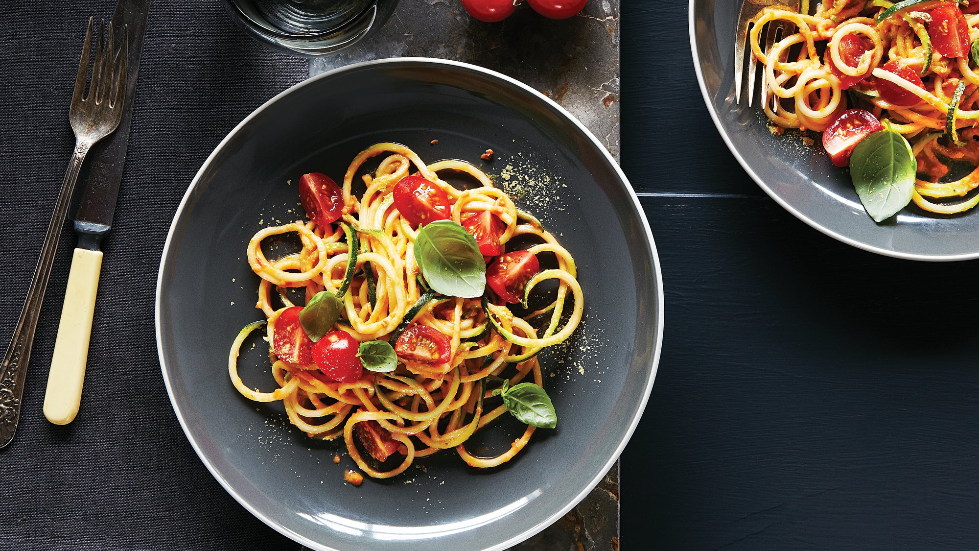 zucchini-noodles-with-cherry-