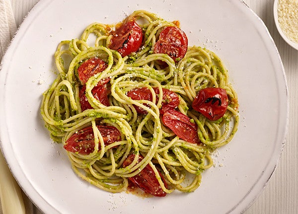 Spring-Peas-&-Basil-Pesto-Spaghetti