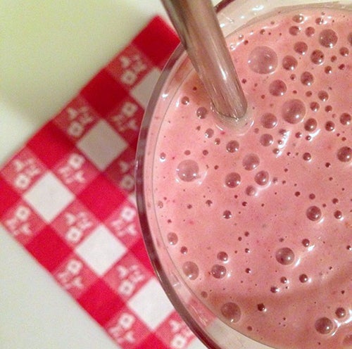CE_Strawberry-Almond-Smoothie_LKH
