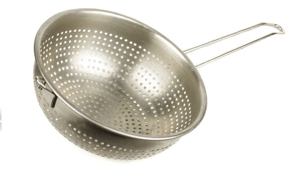 https://cdn.cleaneatingmag.com/wp-content/uploads/2015/07/pastastrainer_colander_new.jpg?width=730