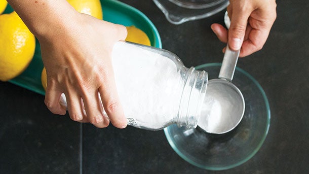 lemonbath&tubscouringscrub_hotforfood_step-1-(option-1)
