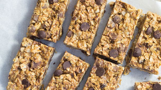 No-Bake Almond Butter & Chocolate Oatmeal Bars