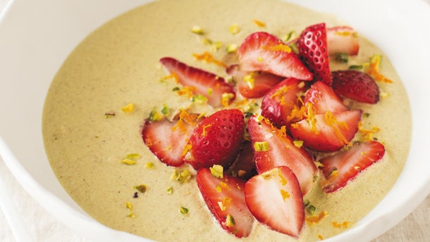Strawberries and Pistachio Cream
