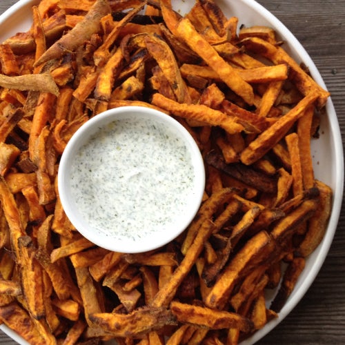 https://cdn.cleaneatingmag.com/wp-content/uploads/2016/09/sweet-fries.jpg