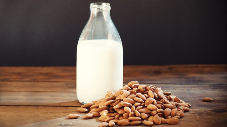 Almond Milk 40 web How to make homemade almond milk
