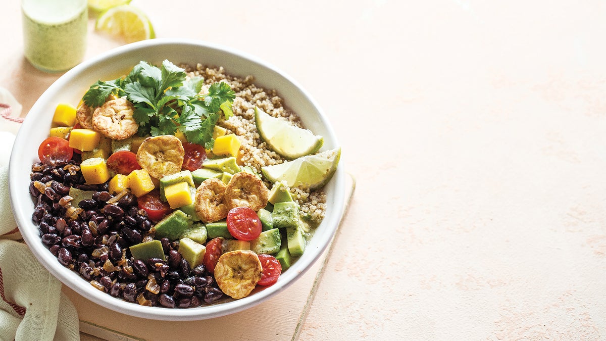 Vegetarian Black Bean & Quinoa Bowl Recipe