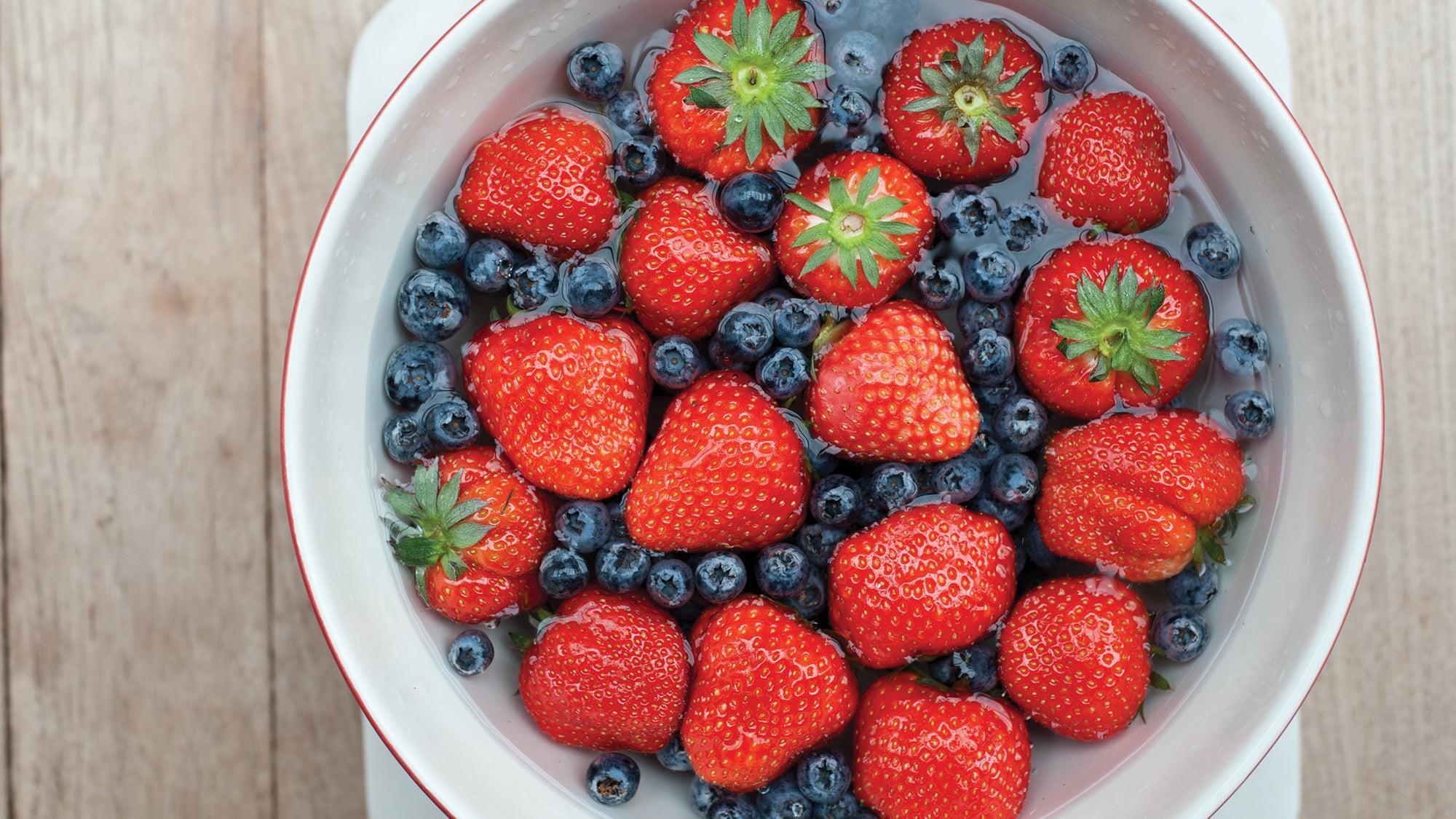 Our Definitive Guide to Washing Fresh Fruit