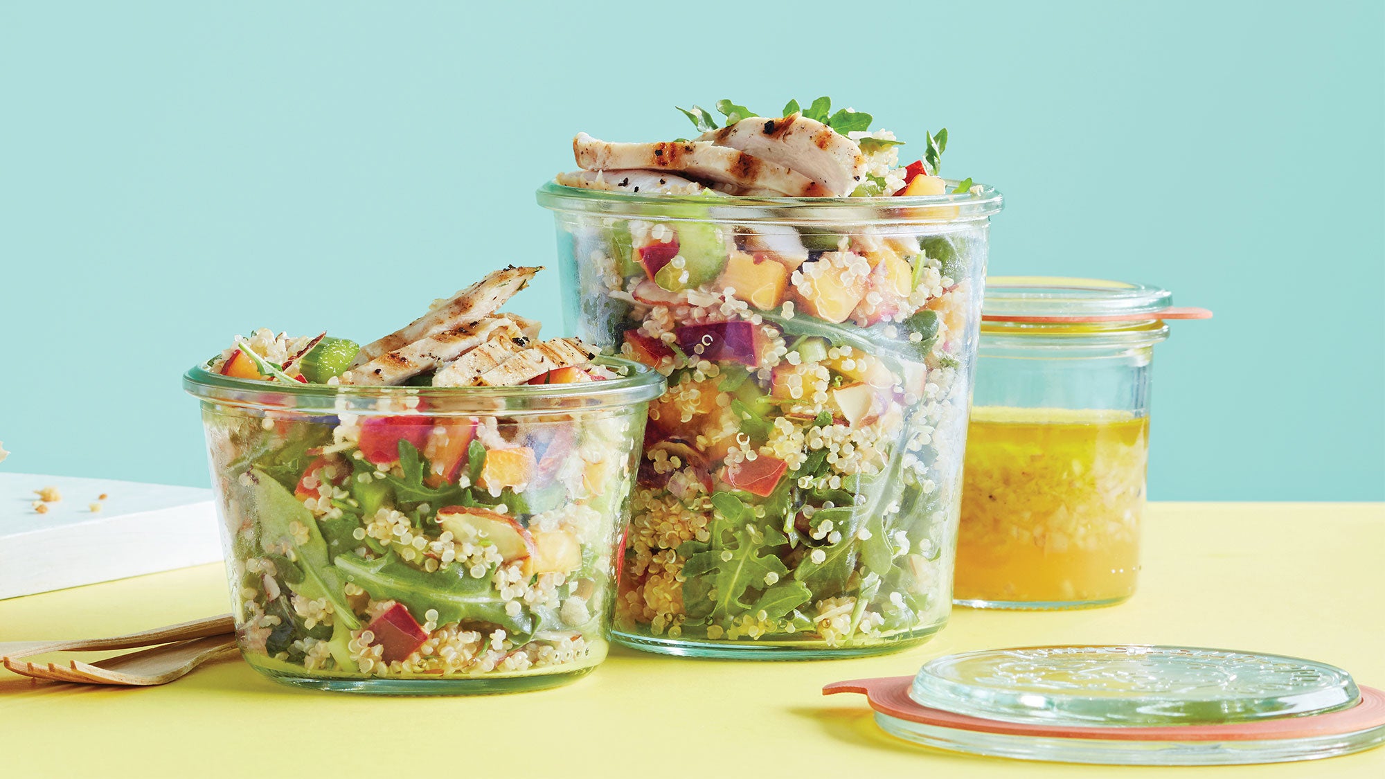 Chicken and Quinoa Mason Jar Salad - Tastefulventure