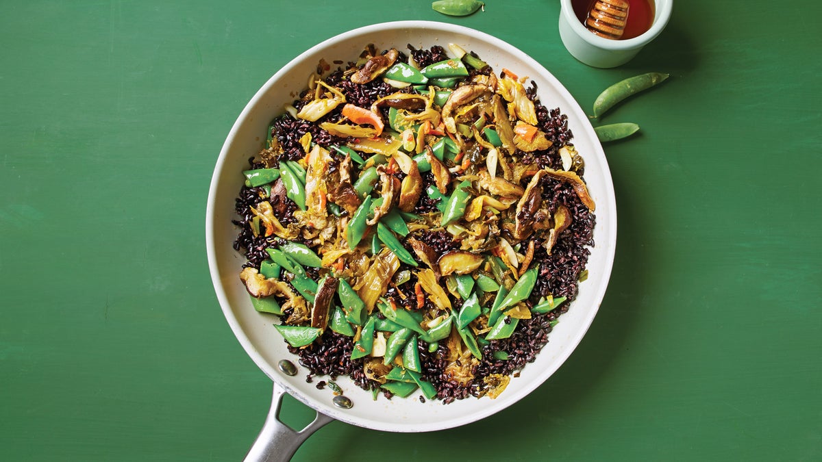 Kimchi & VegetableFried Black Rice