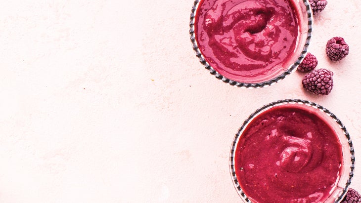 Pomegranate Raspberry Smoothie recipe