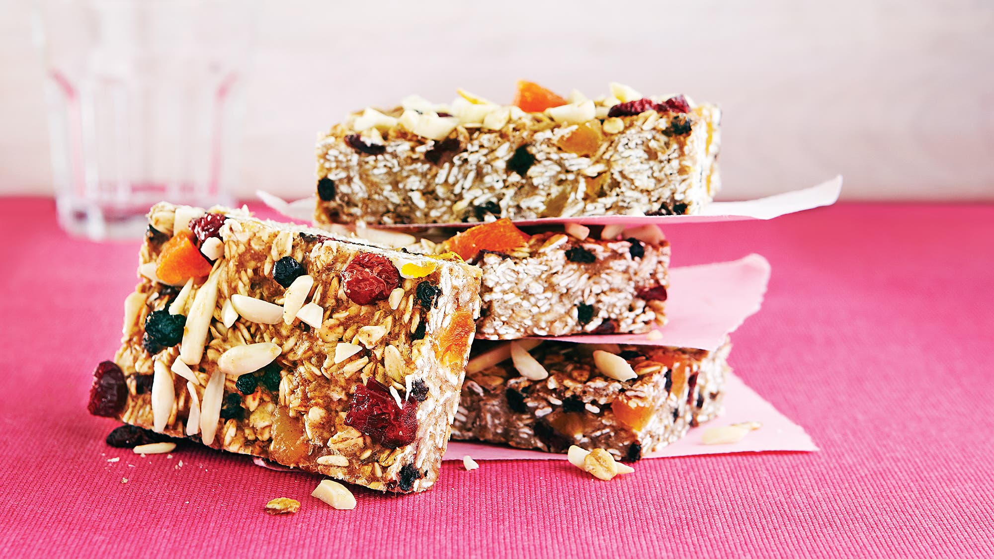 Blueberry Apricot Breakfast Bars Lowfat fruit bar recipe