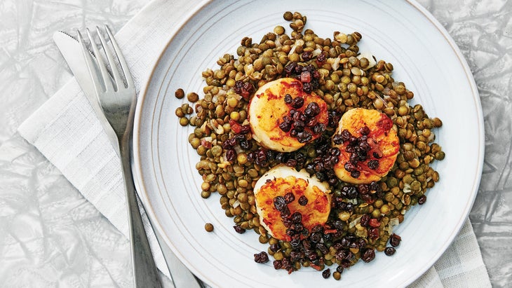 Lemon Shallot Rubbed Scallops WITH LENTILS and CURRANT COMPOTE Scallops recipe