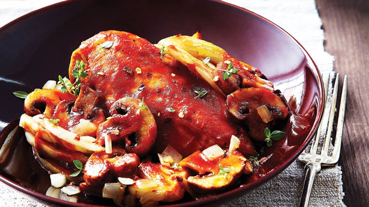 skillet-chicken-tomatoes,-fennel-&-fresh-thyme Skillet chicken dutch oven recipe