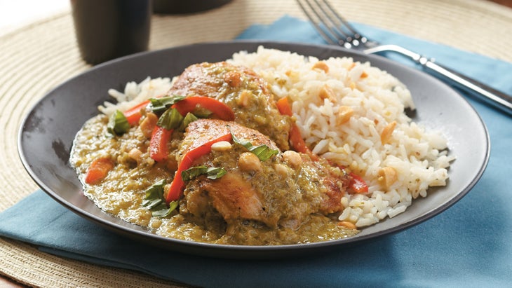 Slow-Cooker Thai Green Curry Chicken WITH GINGER PEANUT RICE Thai green curry chicken croc pot recipe