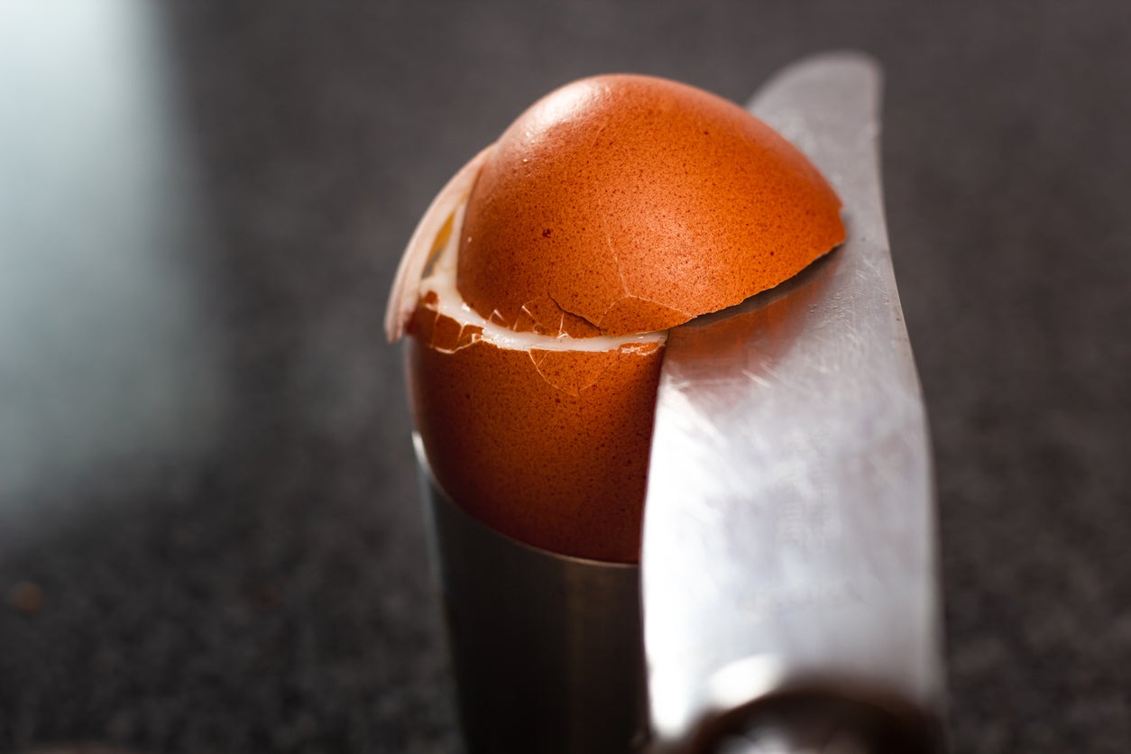 https://cdn.cleaneatingmag.com/wp-content/uploads/2020/07/ce-00405-osp-001967-best-egg-toppers.jpg