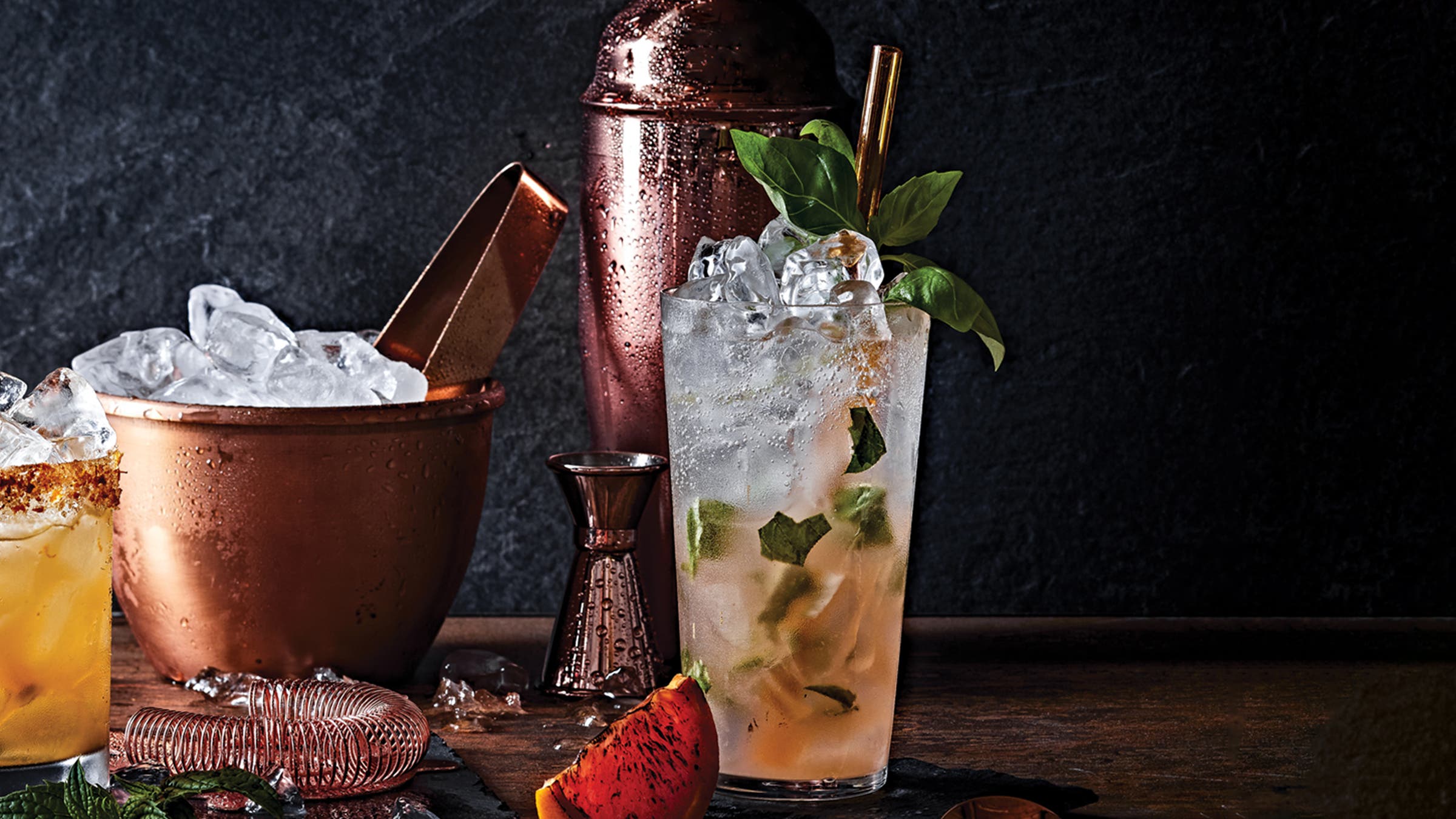 Burnt grapefruit gin smash