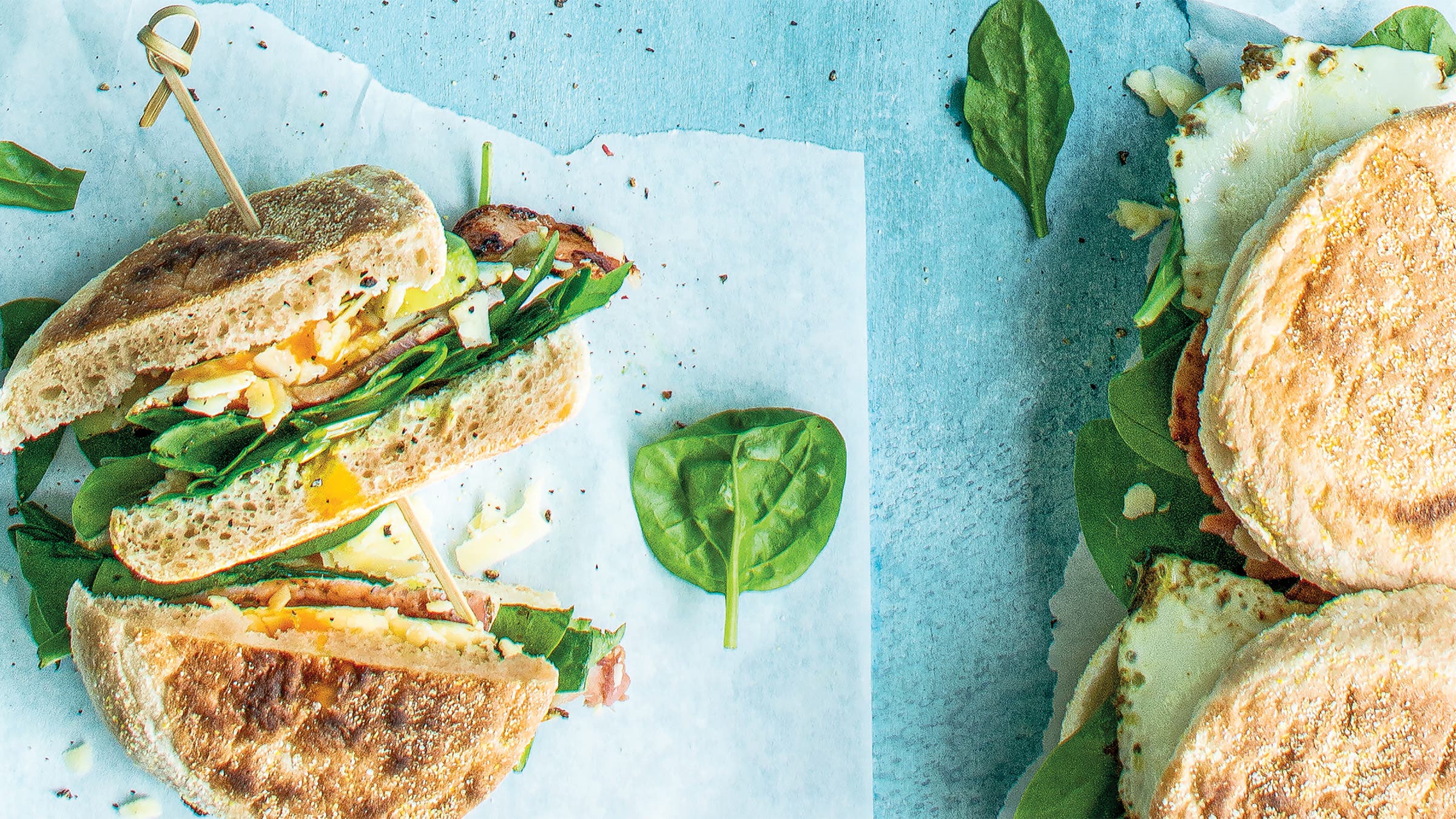 Pesto egg breakfast sandwich