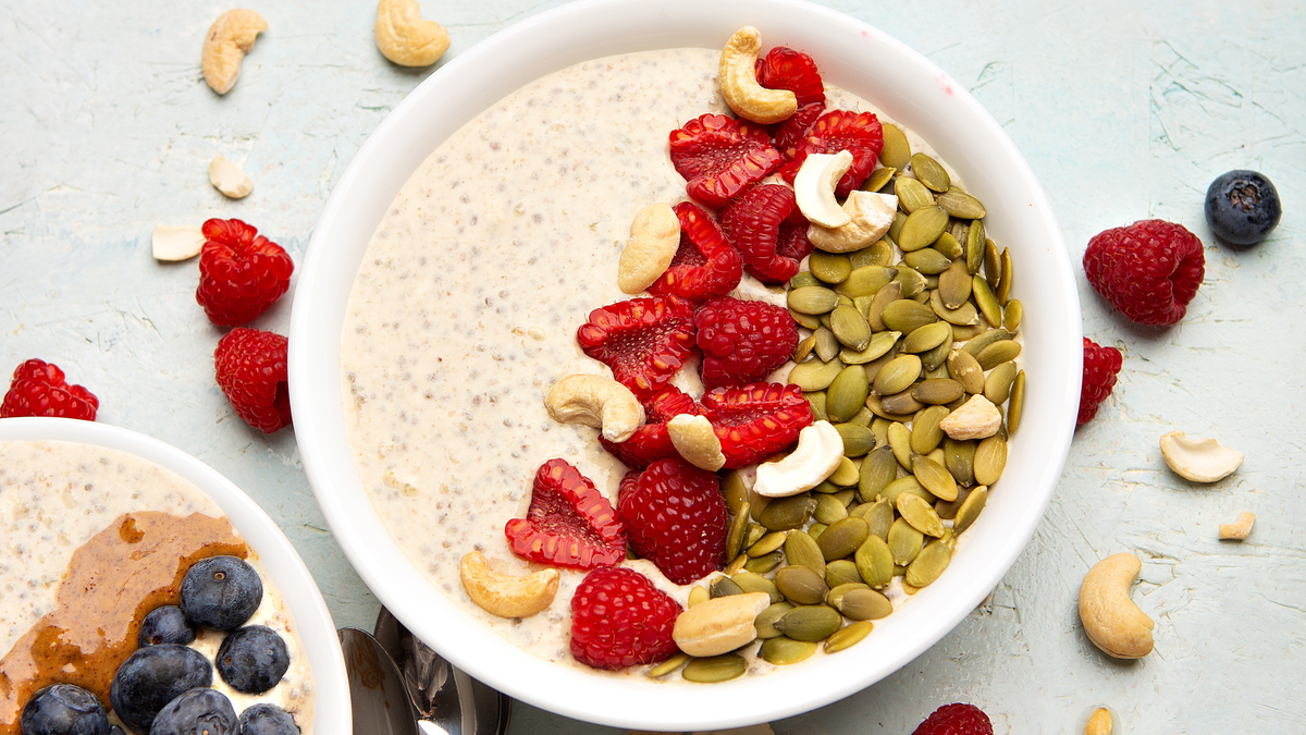 Easy Overnight Porridge - Clean Eating