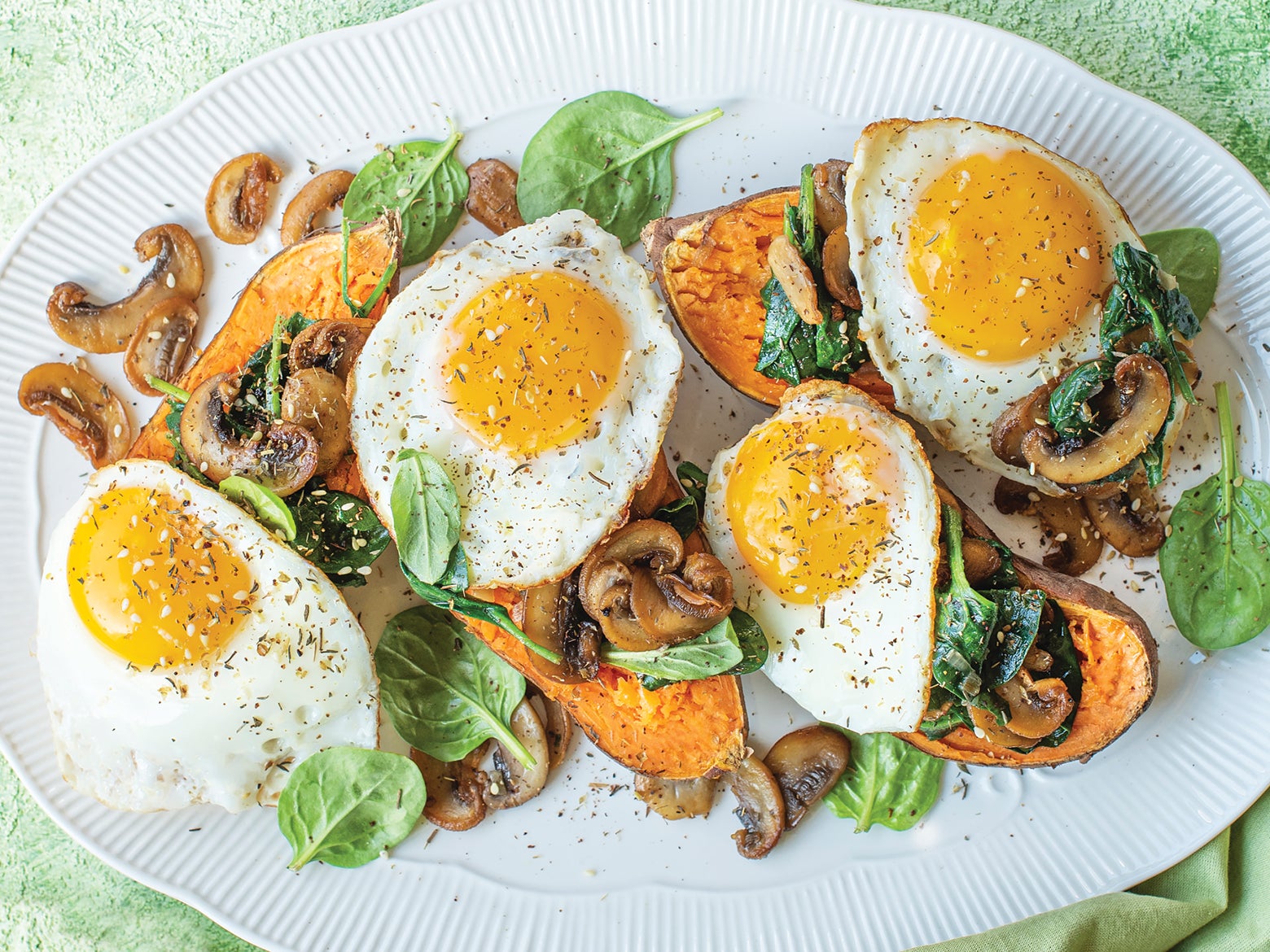 https://cdn.cleaneatingmag.com/wp-content/uploads/2022/06/CE103-MealPlan-SweetPotatoEgg.jpg?crop=4:3&width=1600