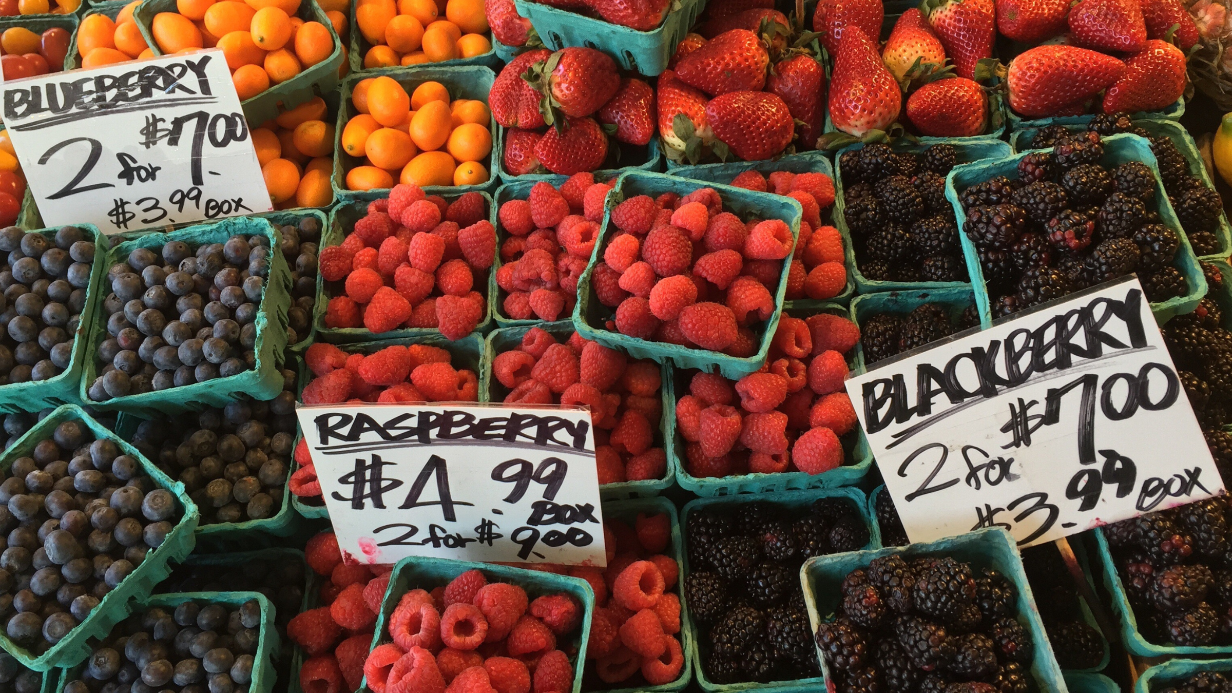 Why Vegetables Taste Better From A Farmers Market Than A Grocery Store